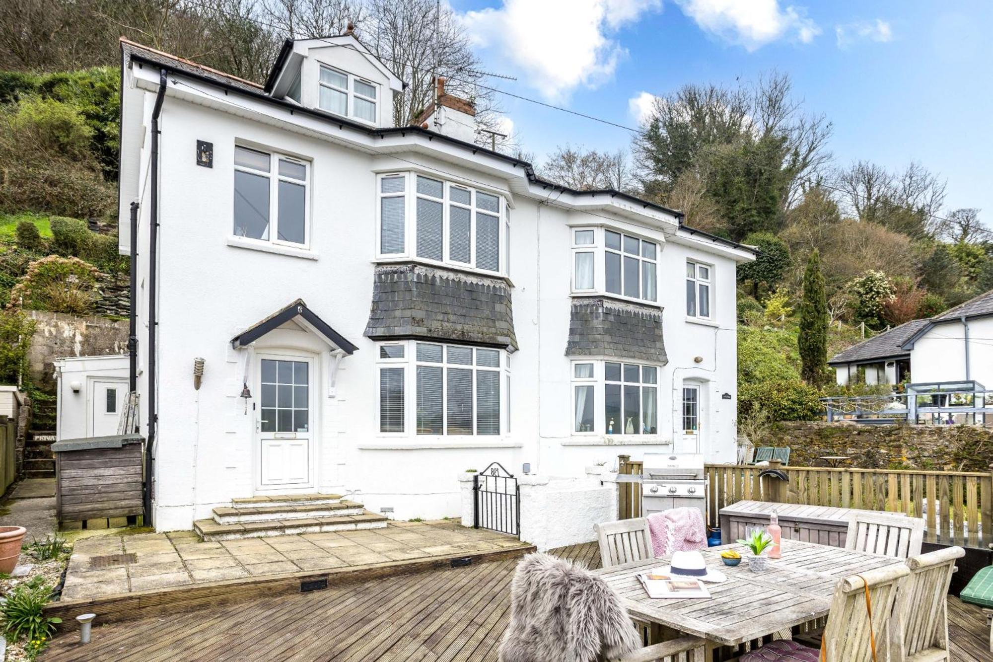 Uphigh - Elevated Family Home With Stunning River Views Dartmouth Zewnętrze zdjęcie